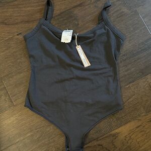 NEW SKIMS Womens Bodysuit